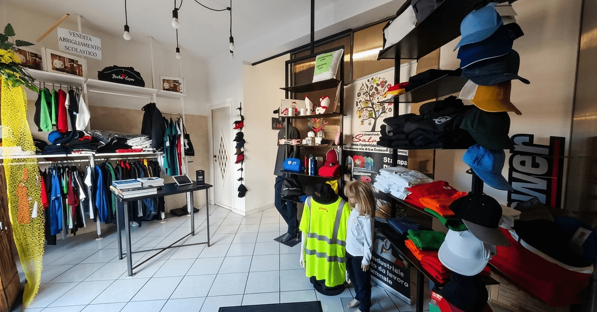 Ricamificio Salvini negozio di abbigliamento personalizzato a Latina